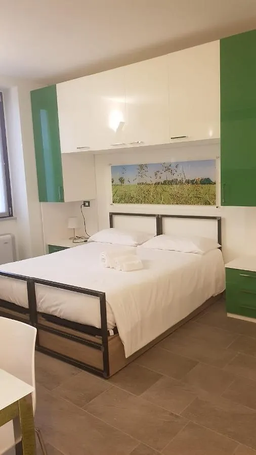 Versoverde Hotel Alzaia Naviglio Grande Mediolan