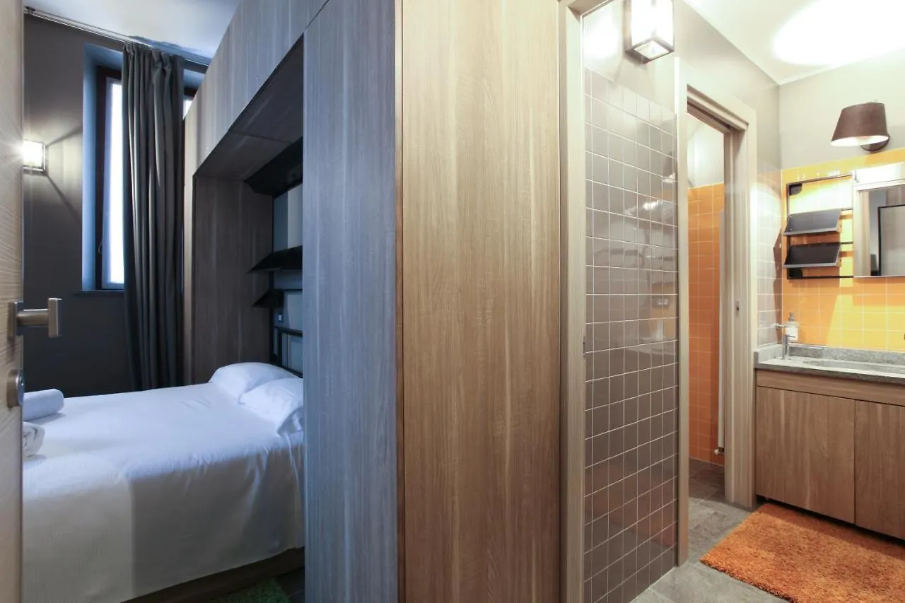 Aparthotel Versoverde Hotel Alzaia Naviglio Grande Milan