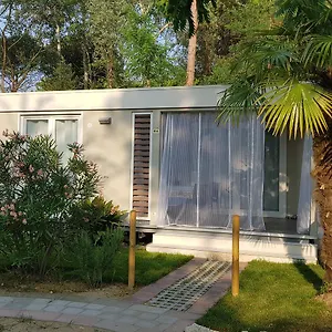holiday-center-valdor-cavallino-treporti.hotelinveneto.com/