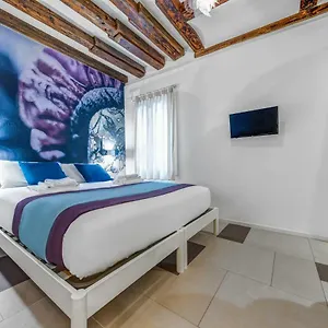 accademia-inn-palace-venice.hotelinveneto.com/