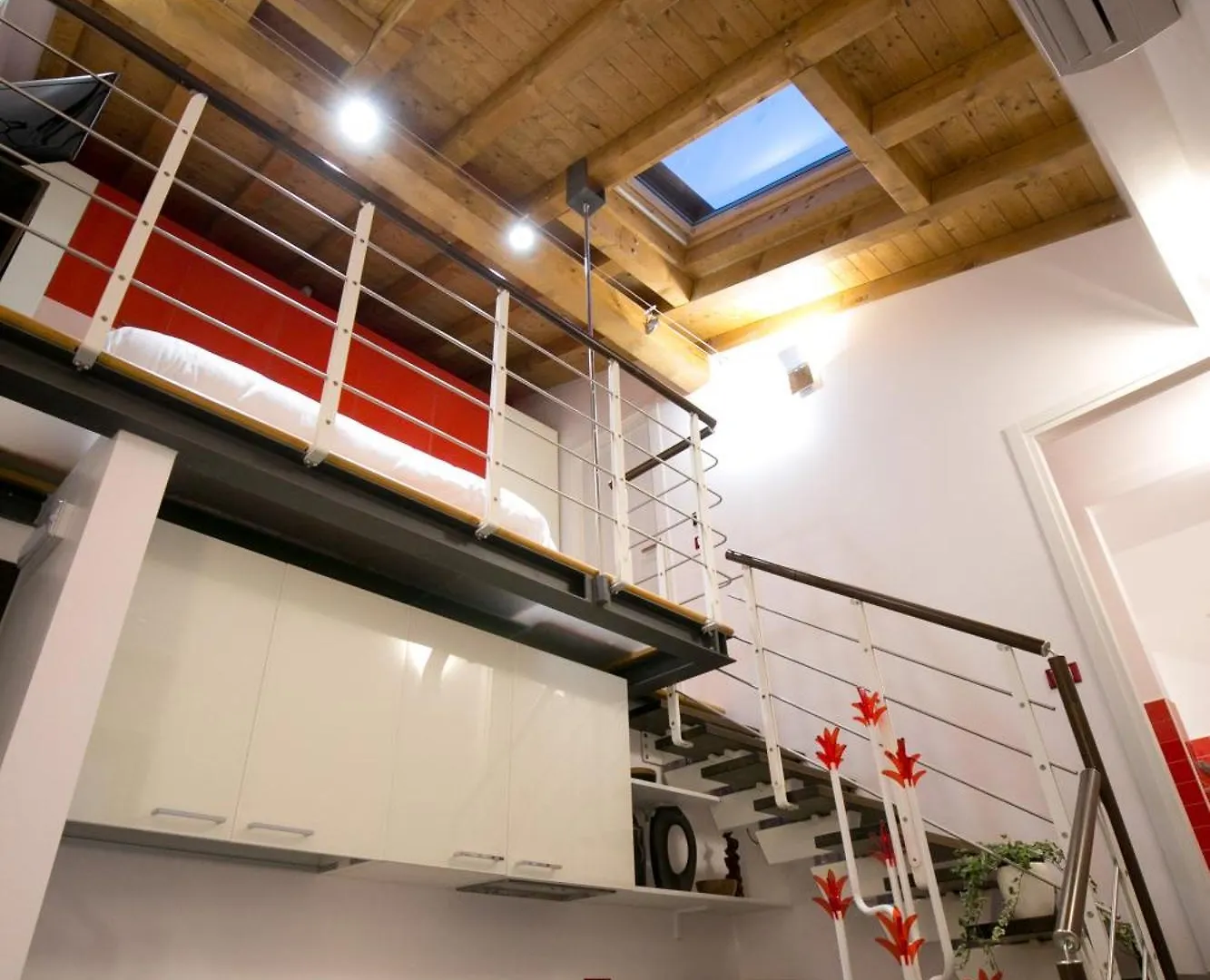 ** Апарт-отель Versoverde Hotel Alzaia Naviglio Grande Милан Италия