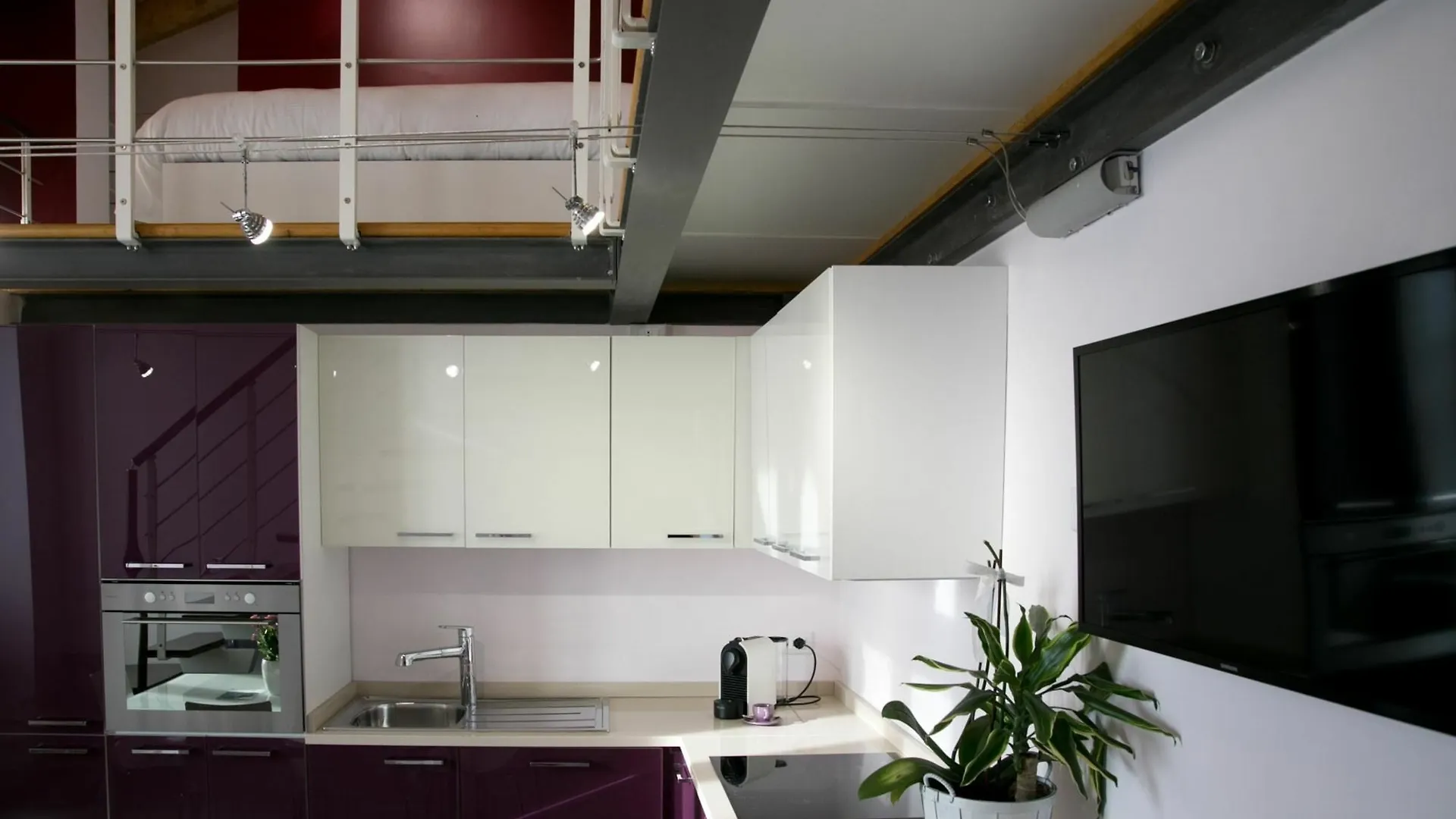 Versoverde Hotel Alzaia Naviglio Grande Милан 2*,